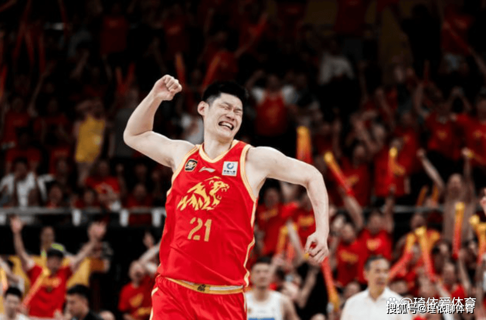 关于亚洲杯转会风云：巴塞罗那盯上锋线强援，周琦或成交易筹码的信息